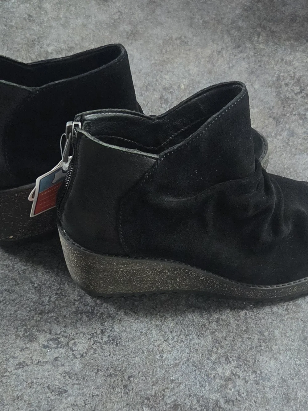 Aetrex Kara Black Suede Wedge Boots- Size 8 - New In Box
